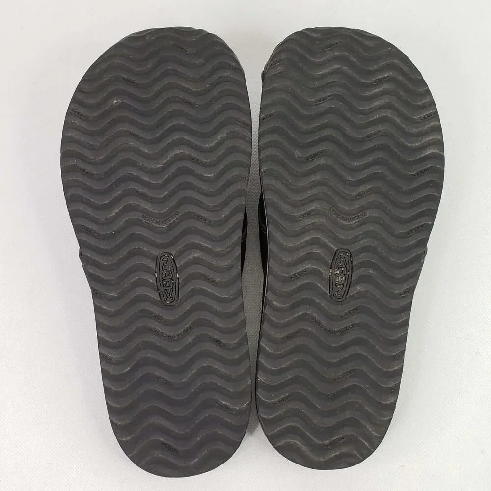 Keen Sandals Men's Size 9 Flip Flops Black Thong Rubber Toe Guard Outdoor